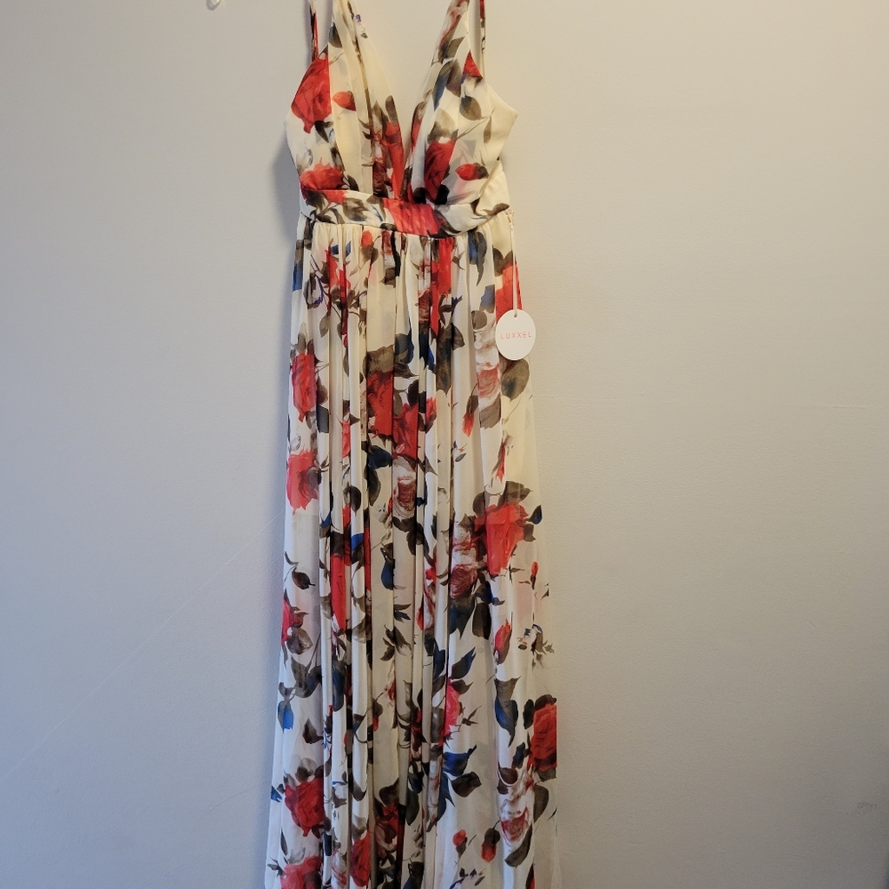 Luxxel spaghetti strap flowy flower dress